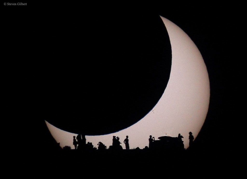 APOD: 2026 August 9 – Contemplating the Sun