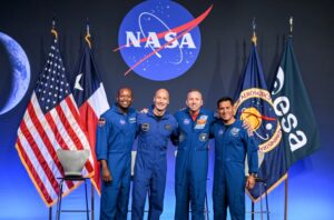 Isaacman “Extremely Confident” Artemis III Will Launch in 2027